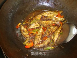 卤水鳜鱼的做法步骤：2