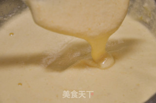 香蕉甜心戚风 无油版的做法步骤：3