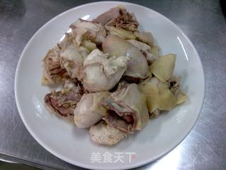 三杯鸡的做法步骤：2