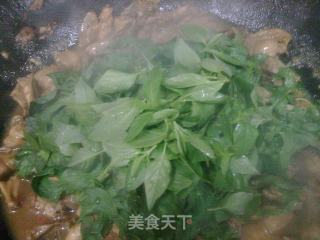 三杯鸡的做法步骤：2