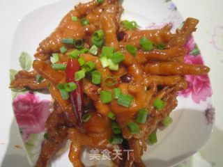 红烧鸡爪的做法步骤：2