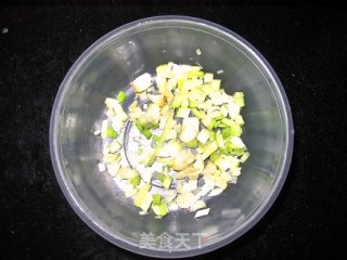 葱油饼的做法步骤：3