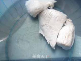茄酱鸡丝螺丝意面的做法步骤：2