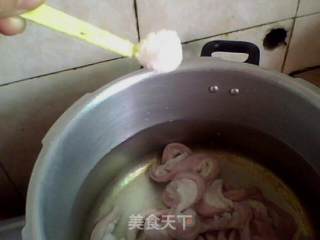 粉肠瘦肉粥的做法步骤：3