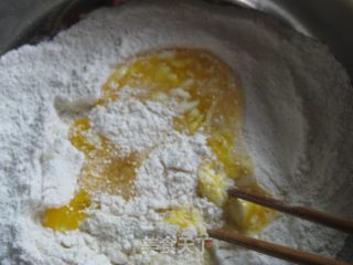 酥软小麻花的做法步骤：3