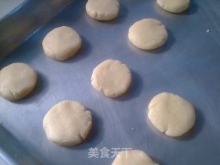 黄油香酥饼的做法步骤：2