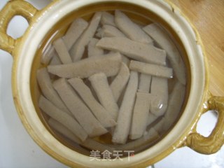 香辣魔芋烧鸭的做法步骤：2
