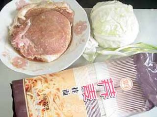 上汤大排面的做法步骤：2