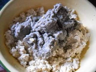 黑豆渣糯米丸&黑豆浆黑芝麻糊的做法步骤：2