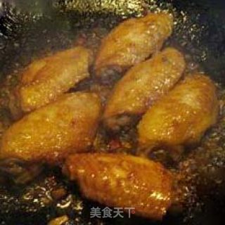 红烧鸡翅的做法步骤：2