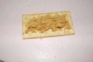 肉松苏打饼干的做法步骤：2