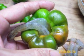 招财进宝凤尾虾的做法步骤：10