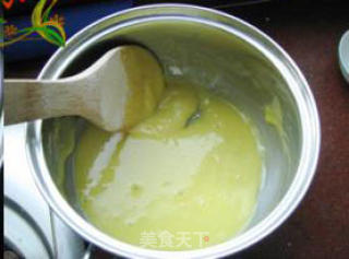 颠覆传统的—花生油戚风蛋糕的做法步骤：2