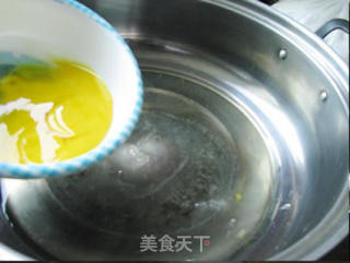 颠覆传统的—花生油戚风蛋糕的做法步骤：2