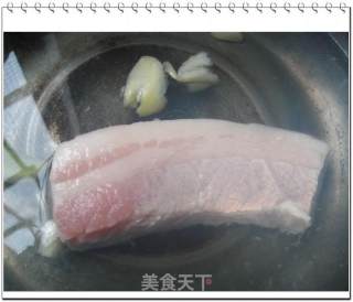 蒜泥白肉的做法步骤：2