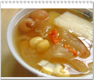 滋润养颜--山药枸杞糖水的做法步骤：2