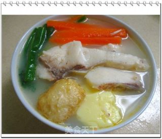 豆腐鱼腩汤的做法步骤：2