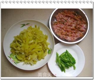 酸菜肉末的做法步骤：2