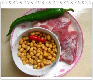 肥而不腻的红烧肉的做法步骤：2
