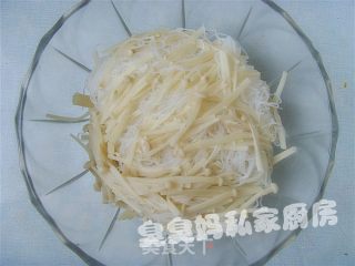 金针肥牛的做法步骤：2