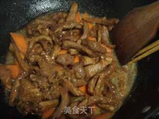 彩蔬酱烧猪柳的做法步骤：4