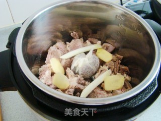 肉串串@——牛肉面的做法步骤：4