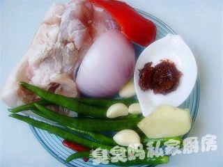 小炒肉的做法步骤：2