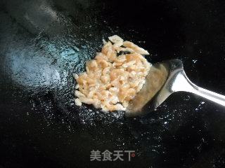 洋葱鸡丝西兰花的做法步骤：2