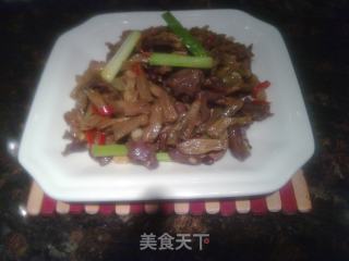 酸豆角炒鸡杂的做法步骤：2
