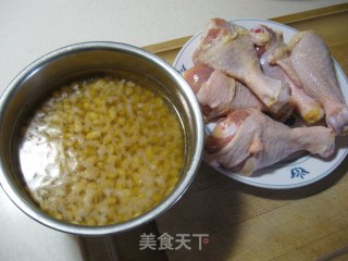 黄豆焖鸡腿的做法步骤：2