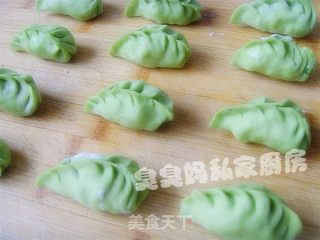 黄瓜柳叶饺的做法步骤：2
