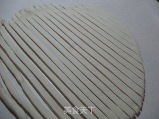 三根面一碗的成都小吃甜水面的做法步骤：3
