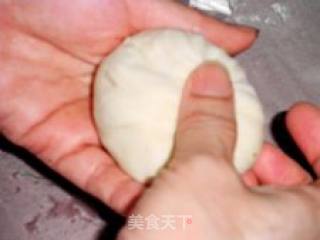 改为煎方法—馒头配方【烙豆沙饼】的做法步骤：3