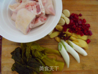 酸菜猪蹄煲的做法步骤：4