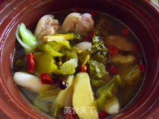 酸菜猪蹄煲的做法步骤：4