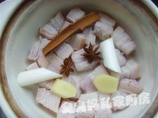 酒香五花肉的做法步骤：3