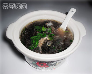 都市快捷简单营养靓汤——紫菜鱼头汤的做法步骤：5