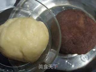 双色卷阿拉棒的做法步骤：6