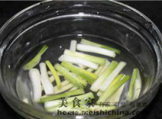 虾仁豆腐的做法步骤：4