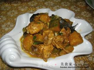 南瓜炖鸡的做法步骤：2