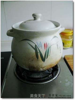 花菇苦瓜乌鸡汤的做法步骤：2