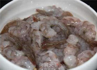 泡菜虾仁的做法步骤：3