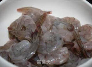 泡菜虾仁的做法步骤：3