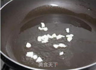 泡菜虾仁的做法步骤：3