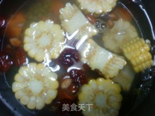 排骨鸡瓜汤的做法步骤：2