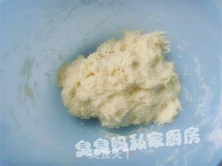 蜂蜜小面包的做法步骤：2