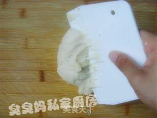 蜂蜜小面包的做法步骤：2