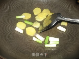 姜葱龙虾的做法步骤：2