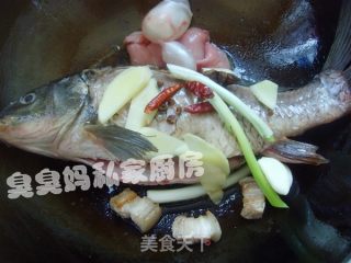 侉炖鱼的做法步骤：2