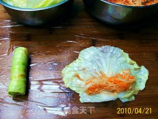 《酸辣两心依》又名《酸辣萝卜包心菜》的做法步骤：6